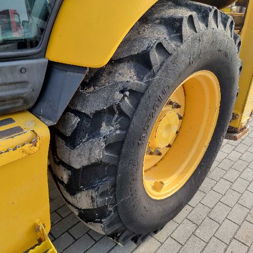 KOMATSU WB 97R-5